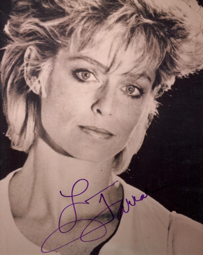 Farrah Fawcett Signed Autograph 8x10 Photo - Charlie's Angels Star w/ JSA COA