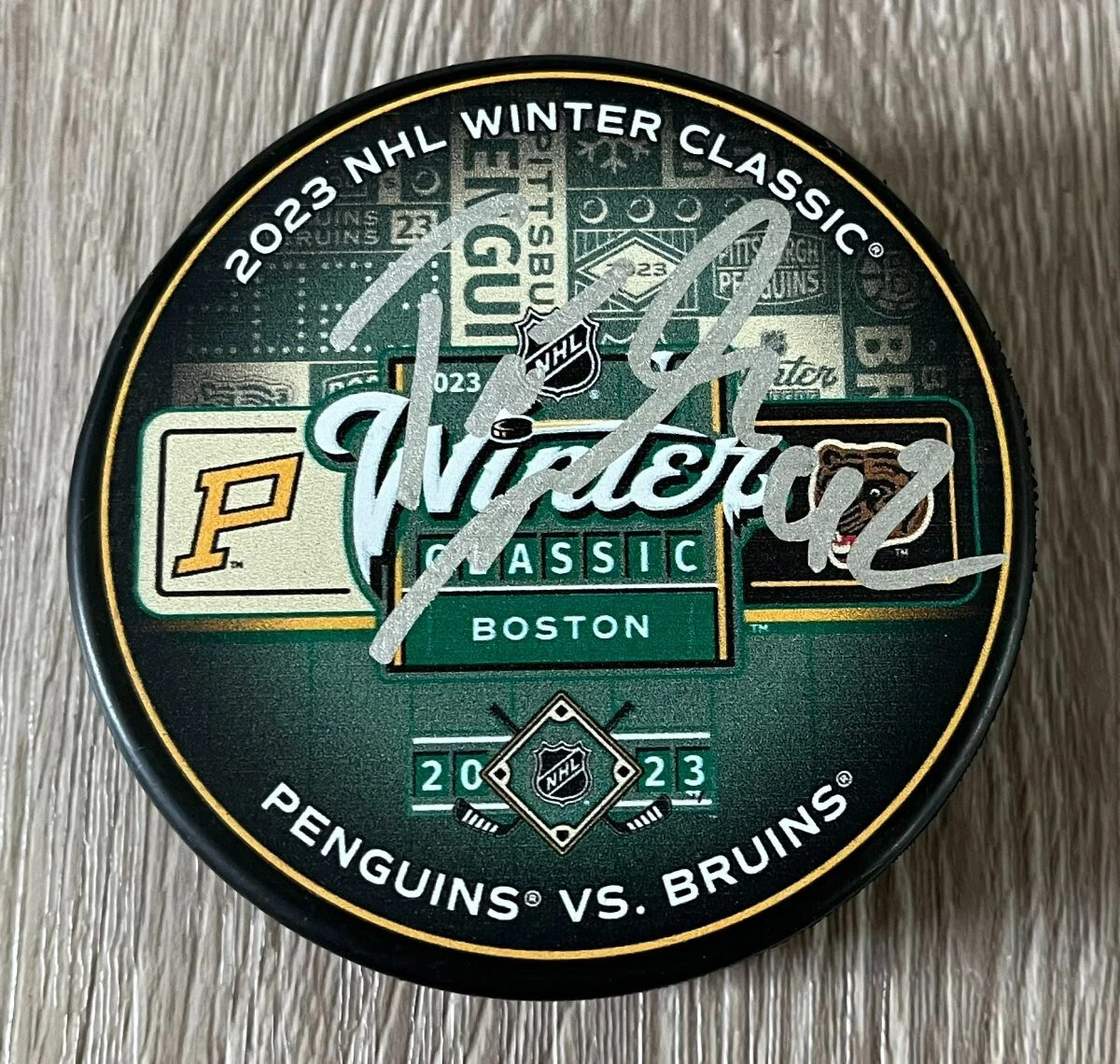 TOMAS NOSEK SIGNED AUTOGRAPH BOSTON BRUINS 2023 WINTER CLASSIC PUCK wEXACT PROOF