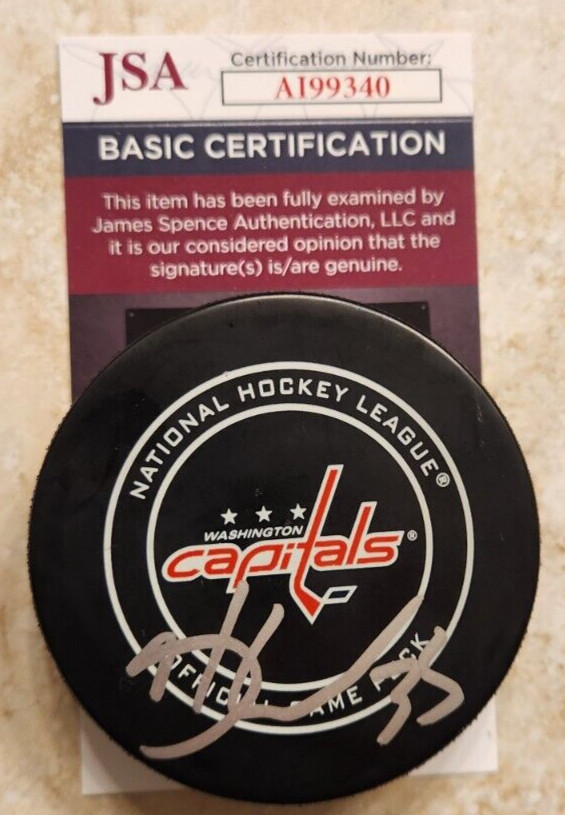 Darcy Kuemper Signed Official NHL Game Puck JSA COA #AI99340 Washington Capitals
