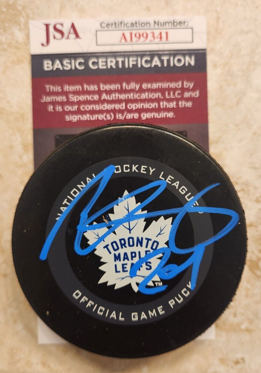 Wayne Simmonds Signed Official NHL Game Puck w/ JSA COA Toronto Maple Leafs 1