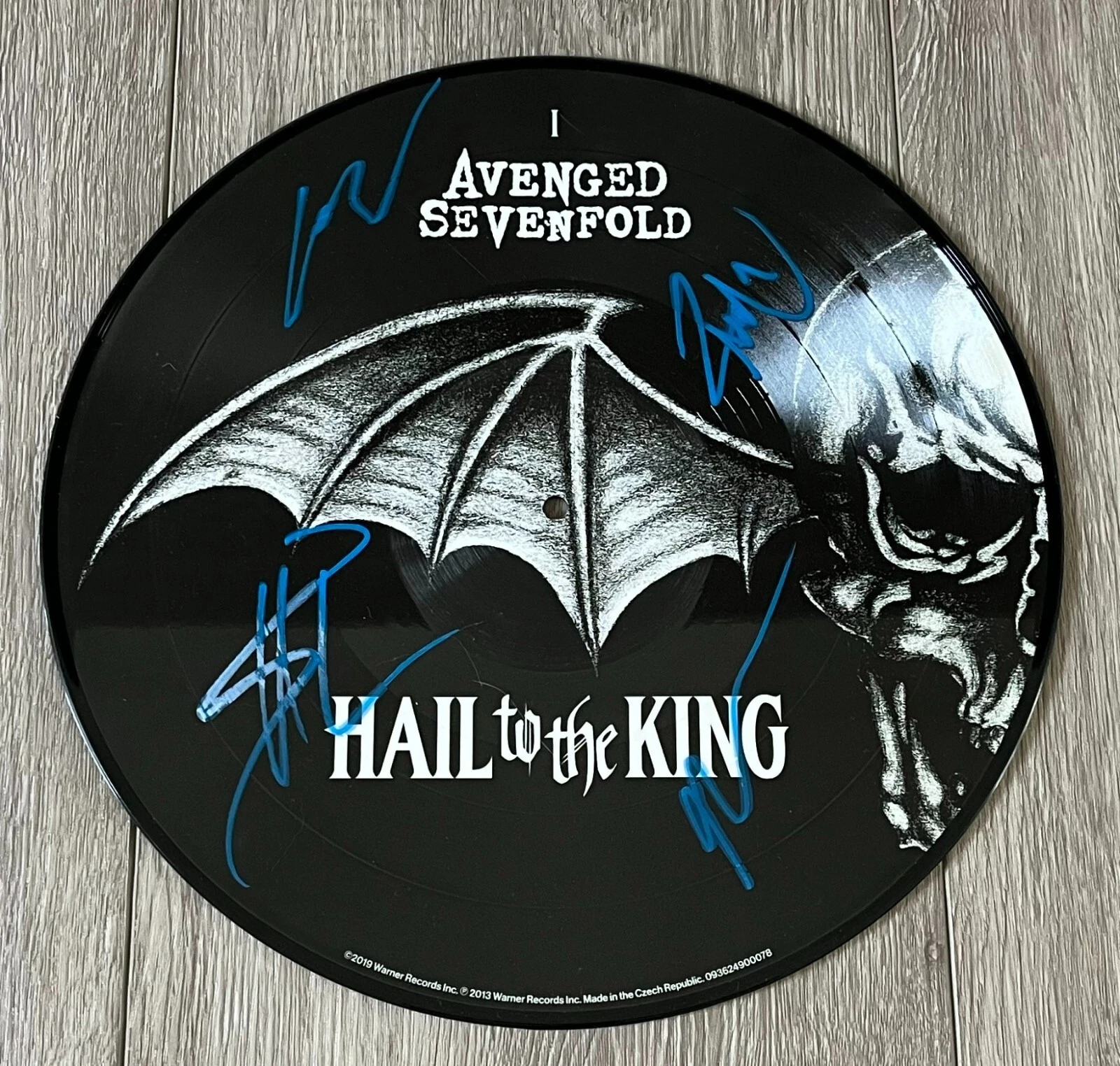 AVENGED SEVENFOLD SIGNED HAIL TO THE KING PICTURE DISC VINYL w/EXACT VIDEO PROOF