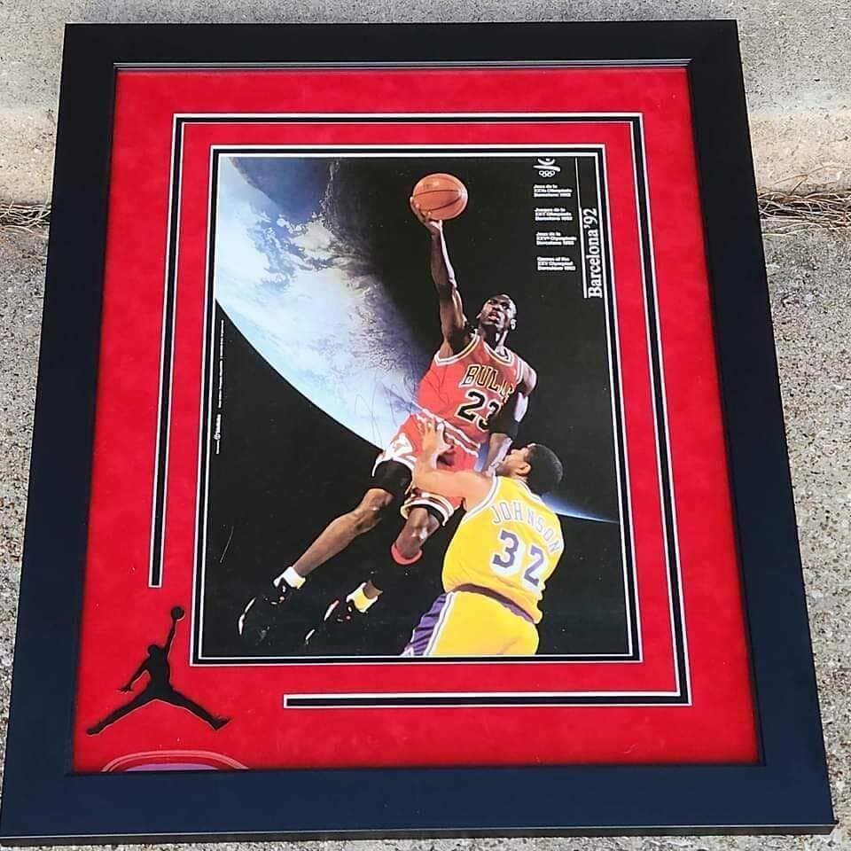Michael Jordan Chicago Bulls Signed Autograph Framed Photo Poster Beckett BAS