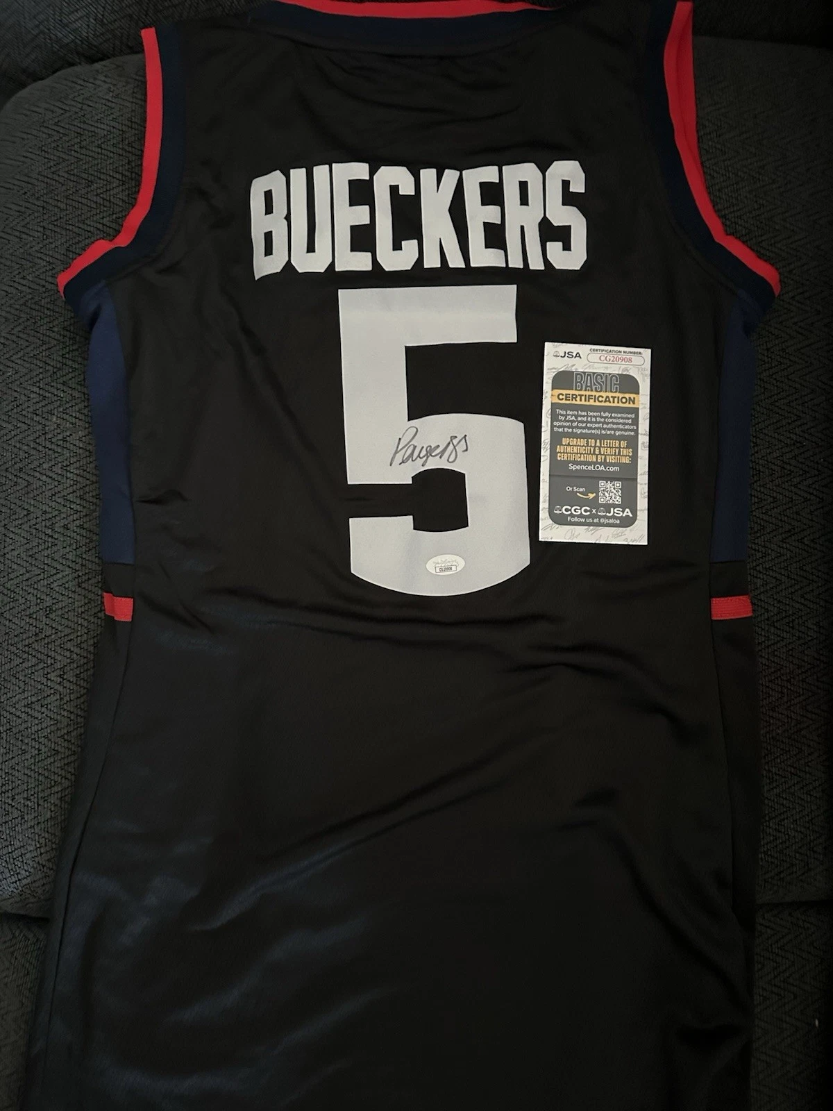 Paige Bueckers SIGNED UCONN Huskies Jersey L JSA Authentication COA