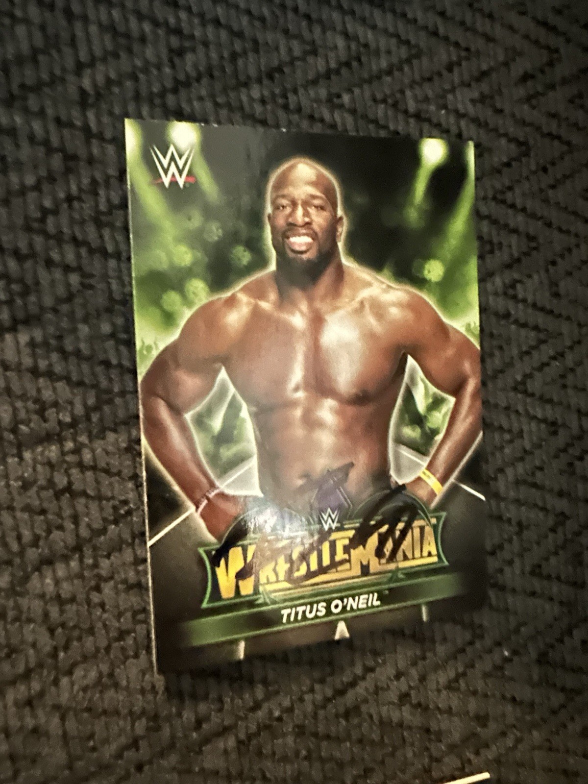 TITUS O’NEILL SIGNED TRADING CARD AUTOGRPAHED WWE WRESTLING COLLECTIBLE MEMORABILIA