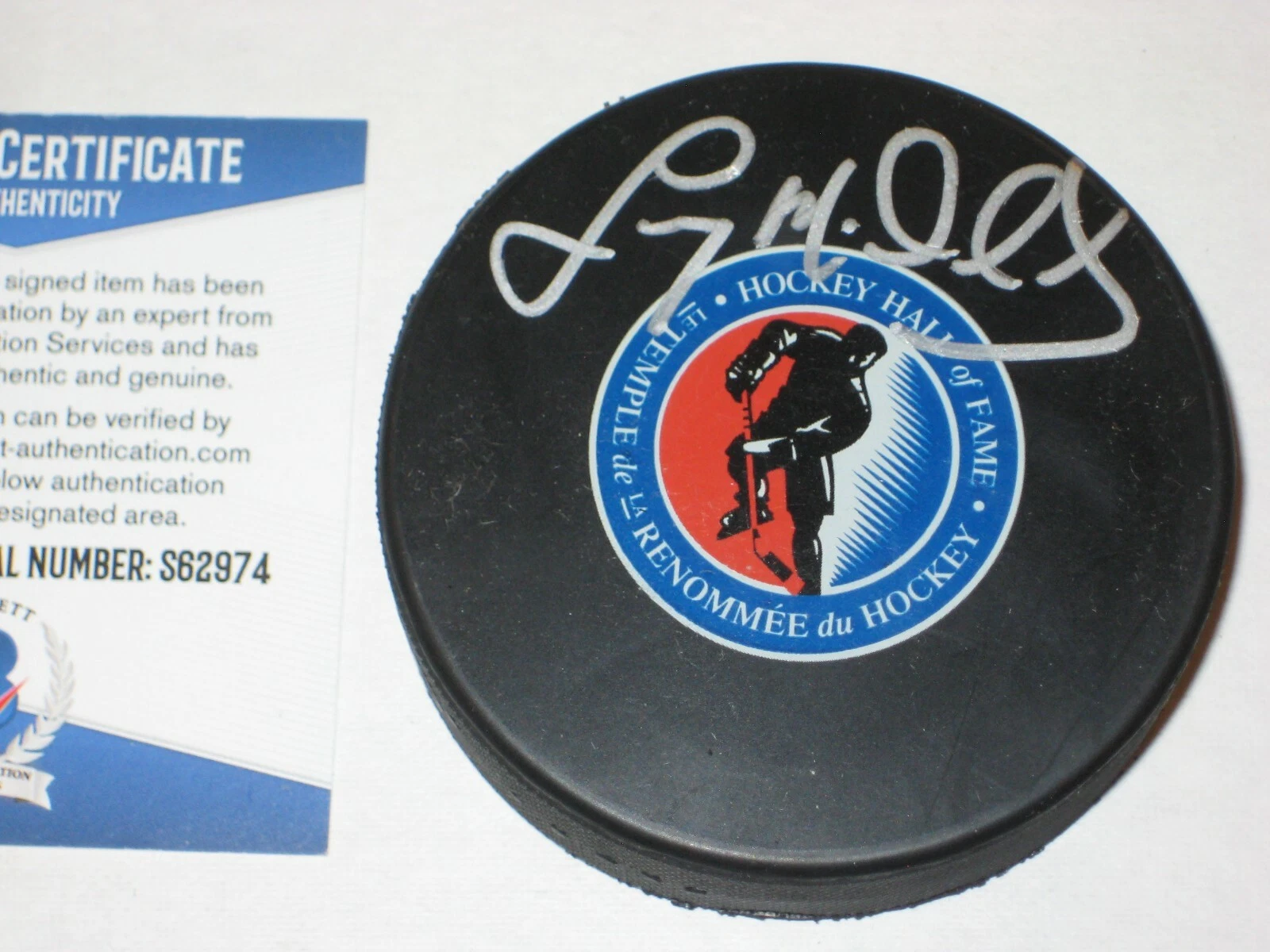 LANNY McDONALD (Calgary Flames) Signed HOCKEY HALL OF FAME Puck w/ Beckett COA
