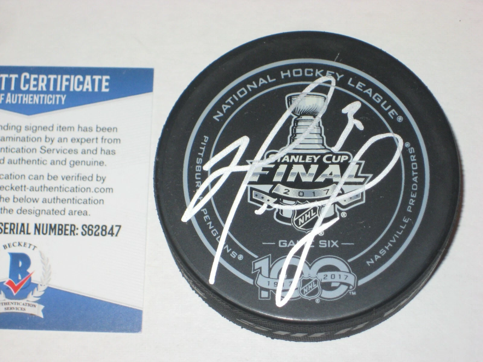 MATT MURRAY Signed Official 2017 STANLEY CUP GAME 6 Puck w/ Beckett COA (BAS)