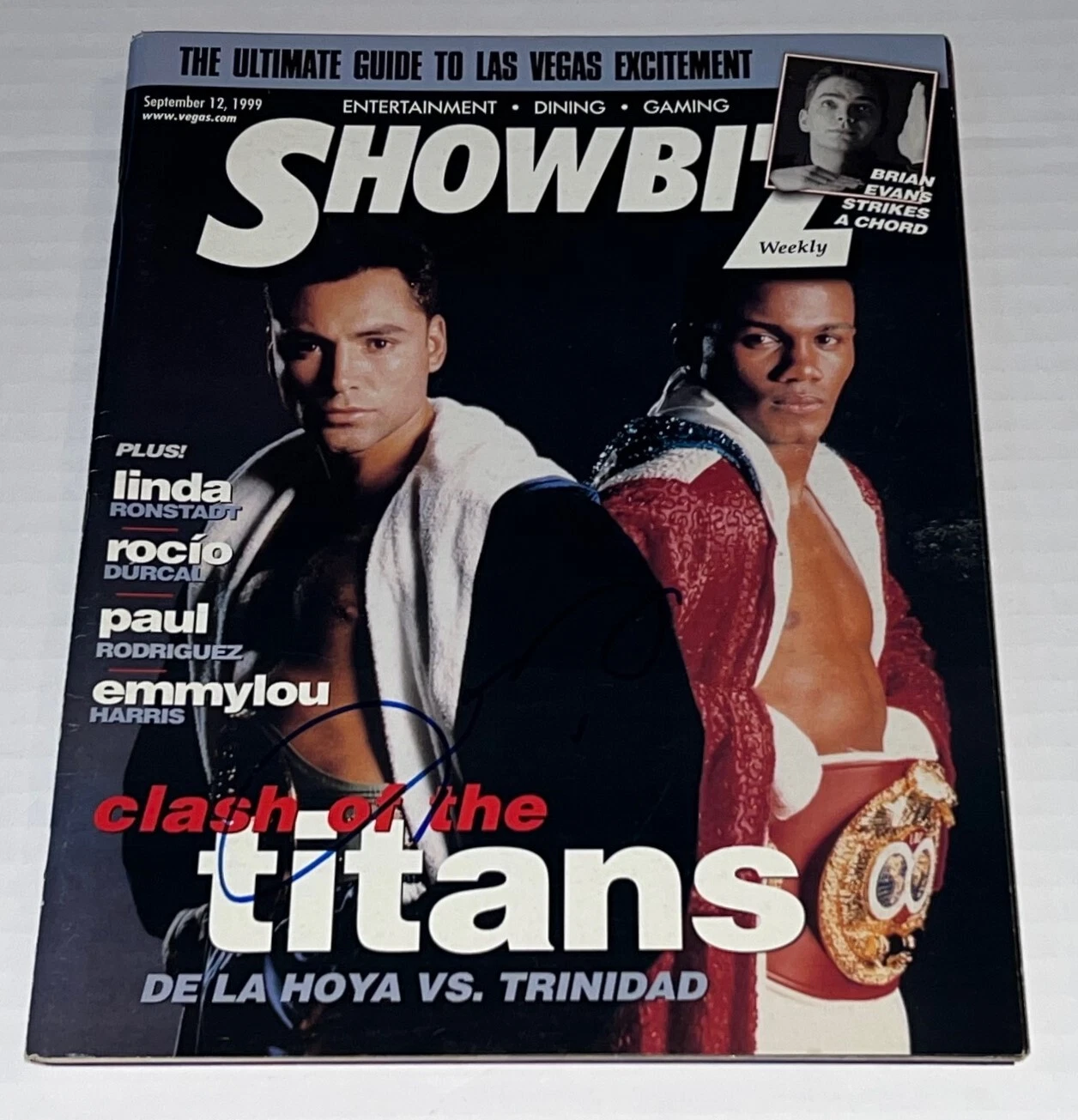 Oscar De La Hoya Golden Boy signed Showbiz Magazine autographed