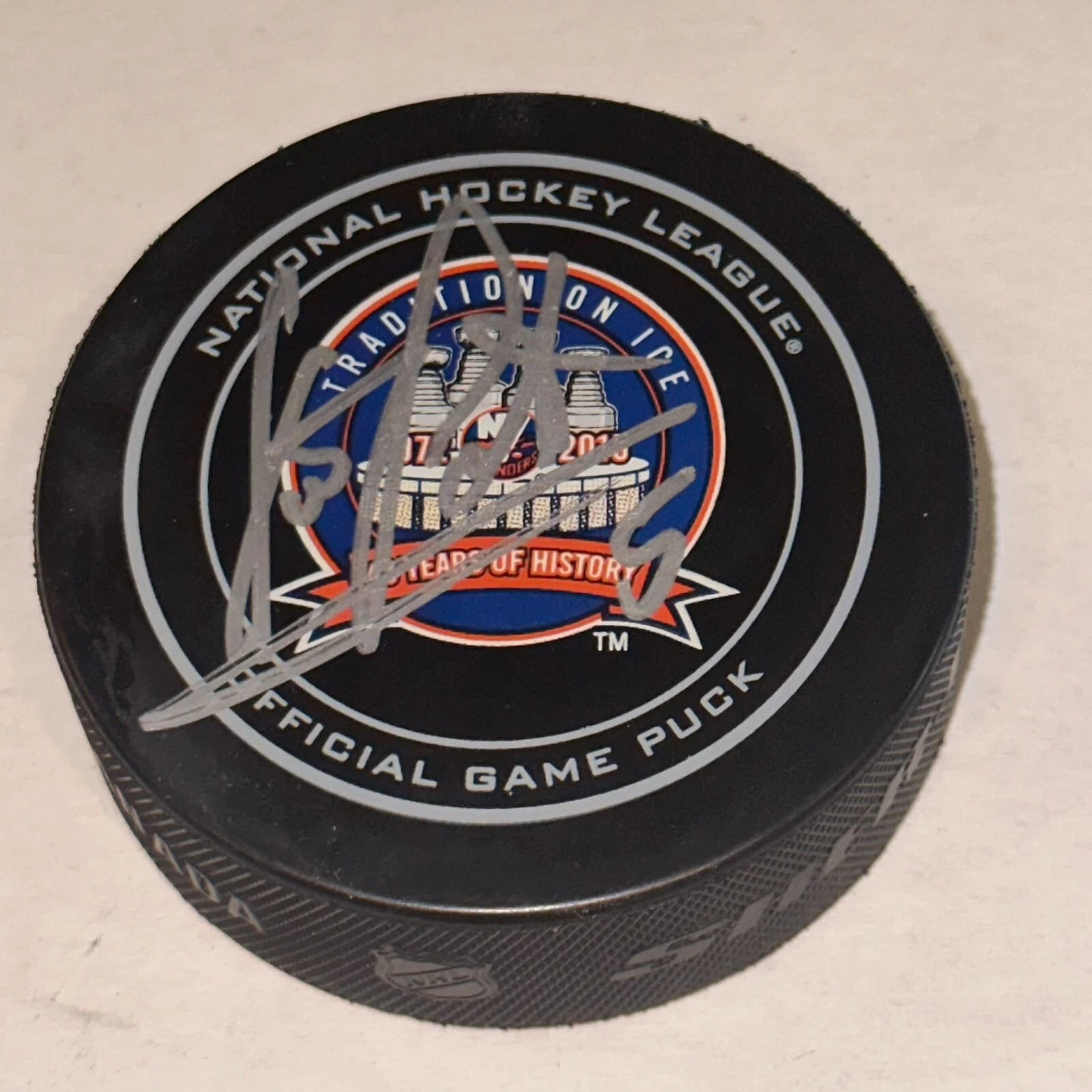 DENIS POTVIN Signed New York ISLANDERS Tradition Official GAME Puck Beckett BAS