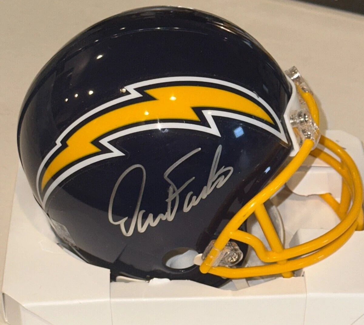 DAN FOUTS Signed San Diego CHARGERS VSR4 Mini-helmet Beckett Auth. (BAS)