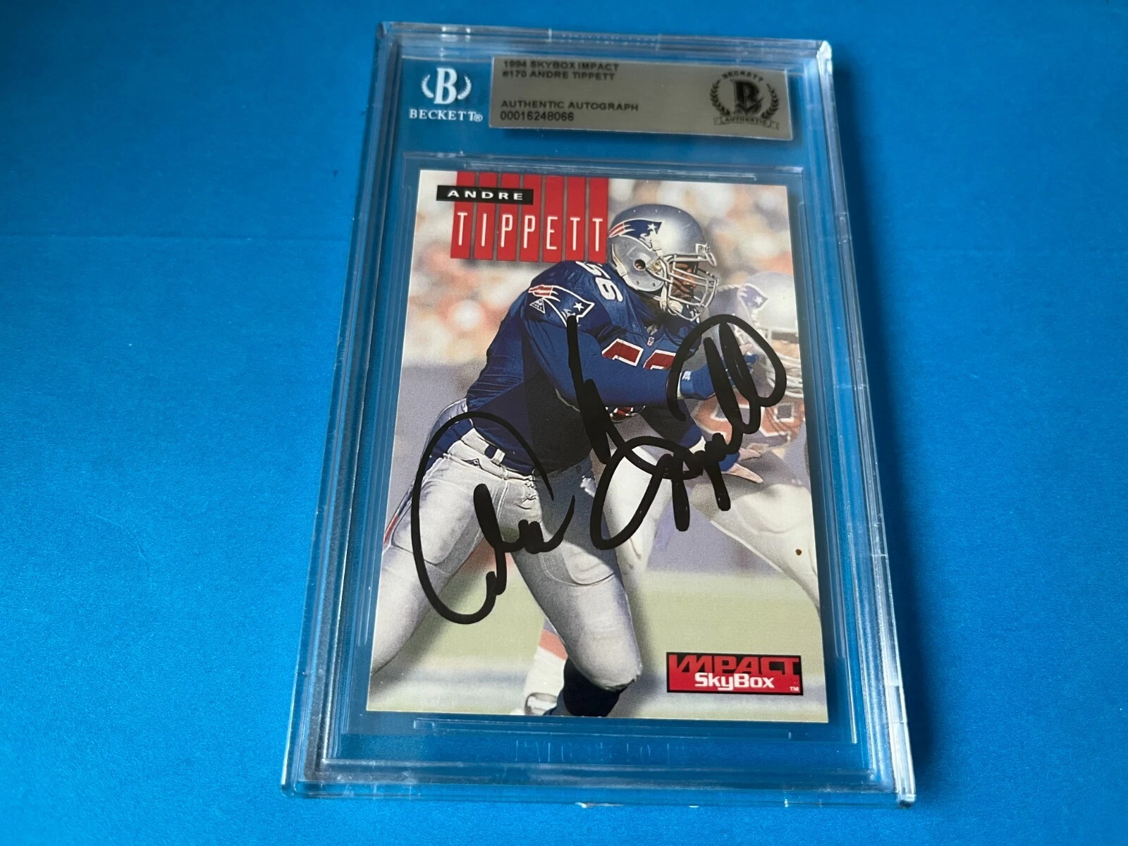 Andre Tippett Patriots 1994 Skybox Impact Card Signed Auto Beckett BAS Slabbed