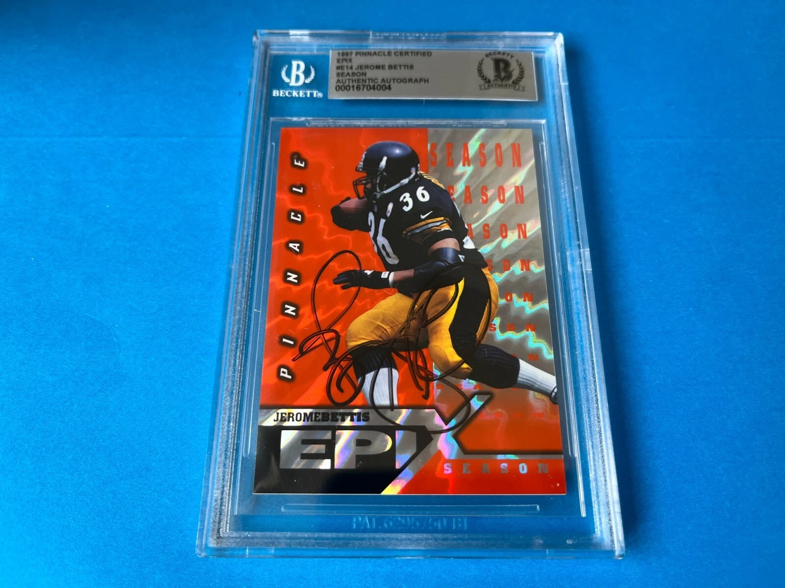 Jerome Bettis Steelers HOF 1997 Pinnacle Card Signed Auto Beckett BAS Slabbed