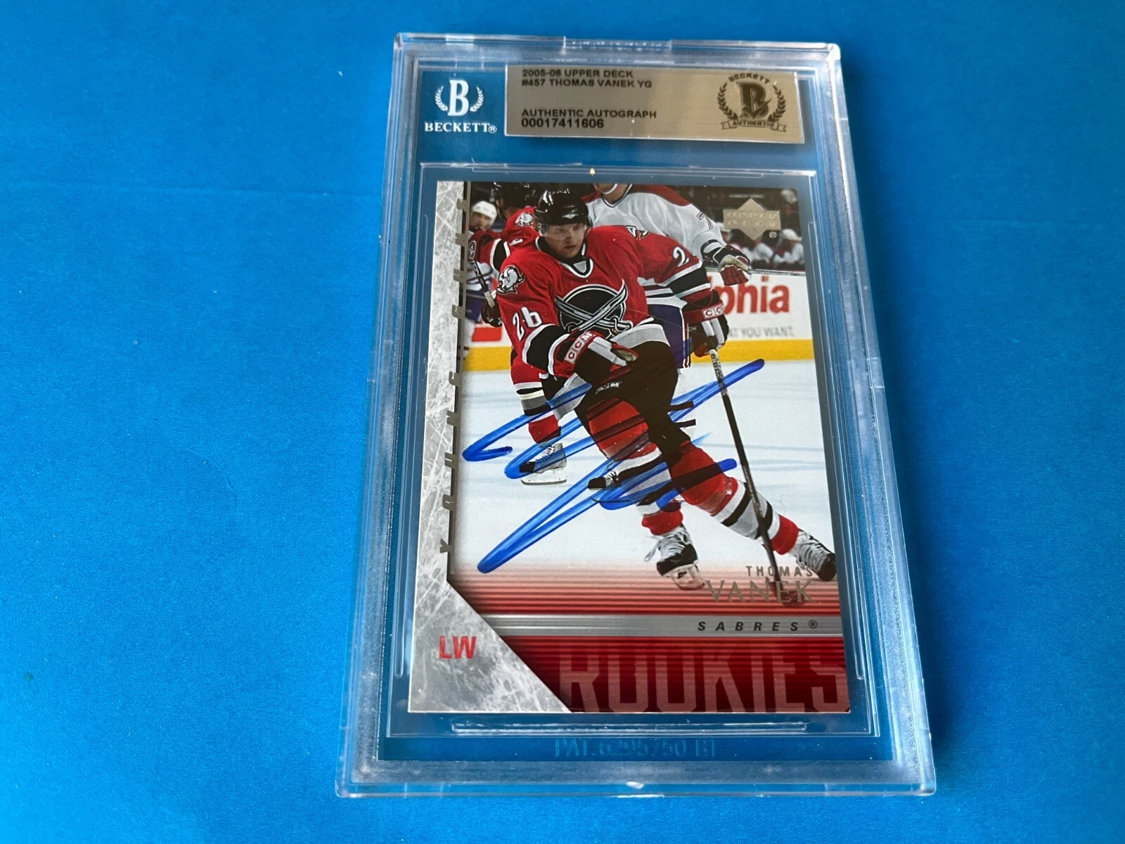 Thomas Vanek 2005-06 Upper Deck Rookie Card Signed Auto Beckett SLABBED BAS