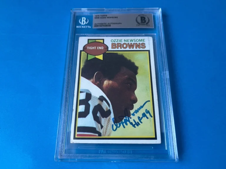 Ozzie Newsome Browns 1979 Topps Rookie Card Signed Auto Beckett BAS Slabbed