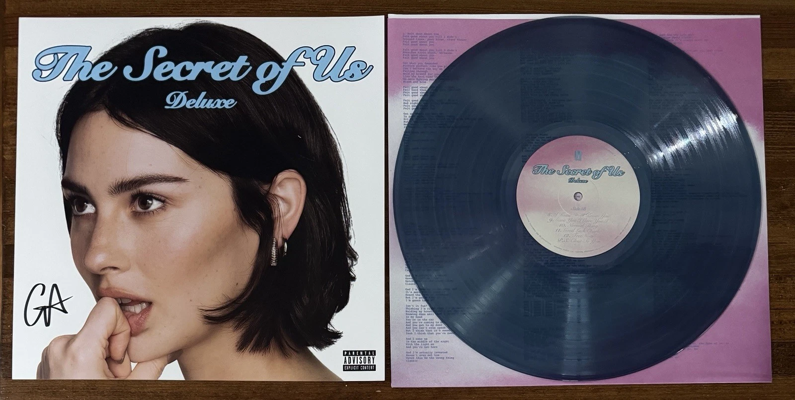 Gracie Abrams The Secret Of Us Deluxe Vinyl & Autograph Picture Card PSA DNA COA