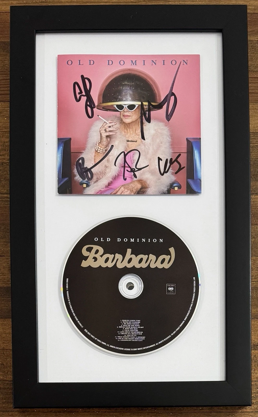 FRAMED SIGNED Old Dominion AUTOGRAPHED Barbara CD Booklet Book BAS Beckett COA