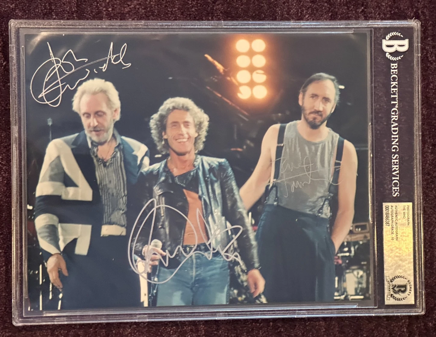 TOWNSHEND, DALTREY & ENTWISTLE Signed THE WHO 8 X 10 PHOTO BAS Encap AUTO 10