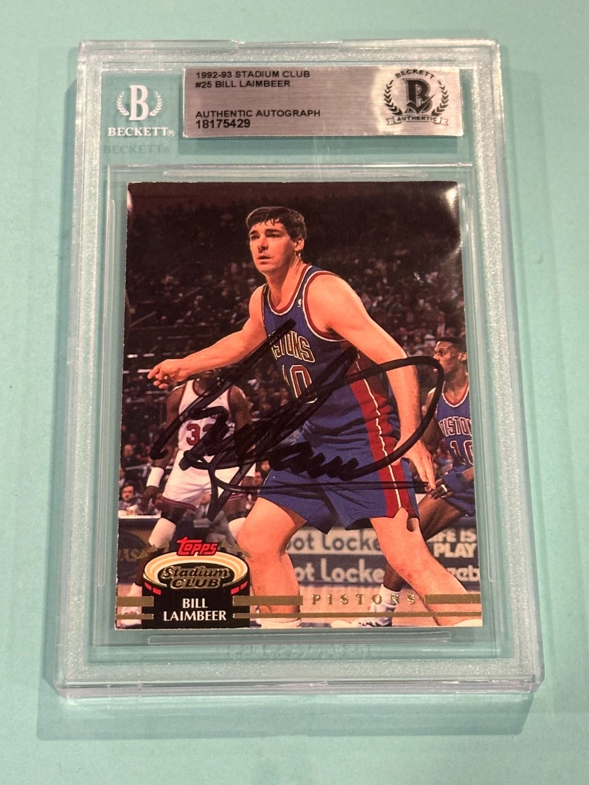 BILL LAIMBEER Signed 1992-93 STADIUM CLUB Card #25 Beckett (BAS)
