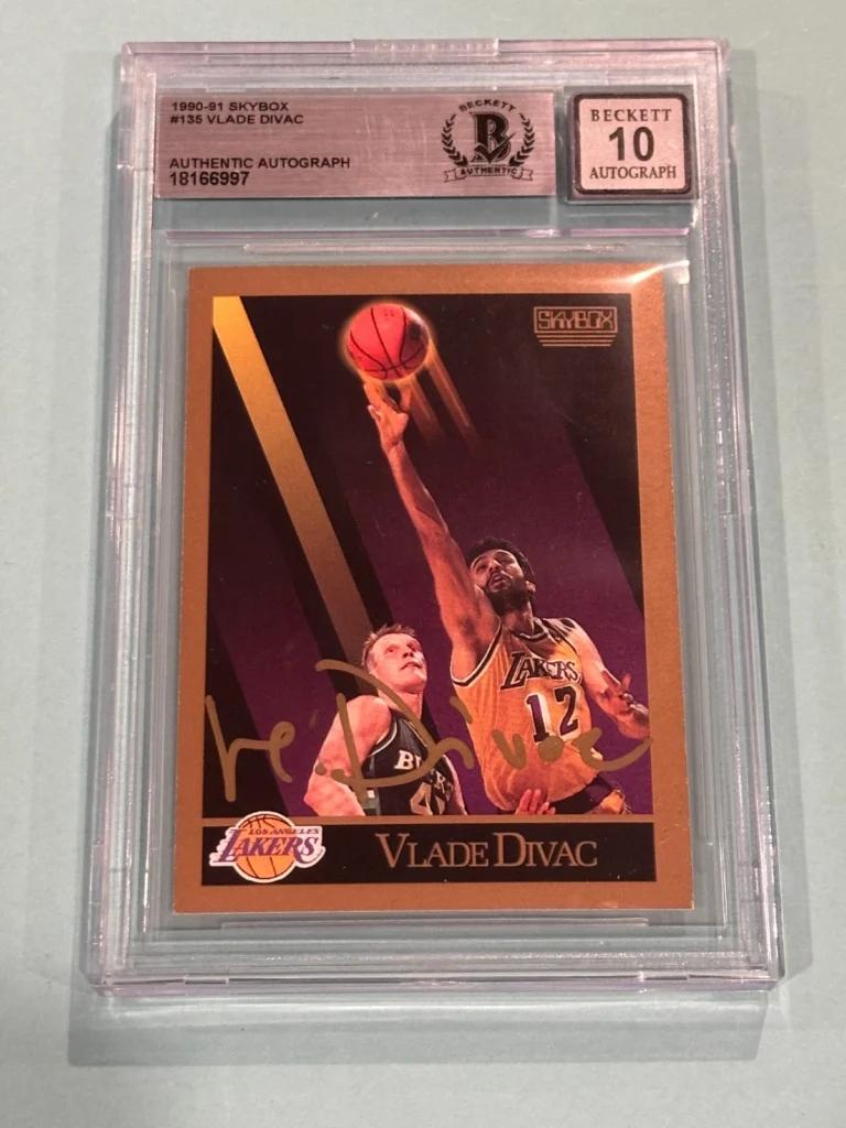 VLADE DIVAC Signed 1990-91 SKYBOX Card #135 Beckett (BAS) AUTO 10