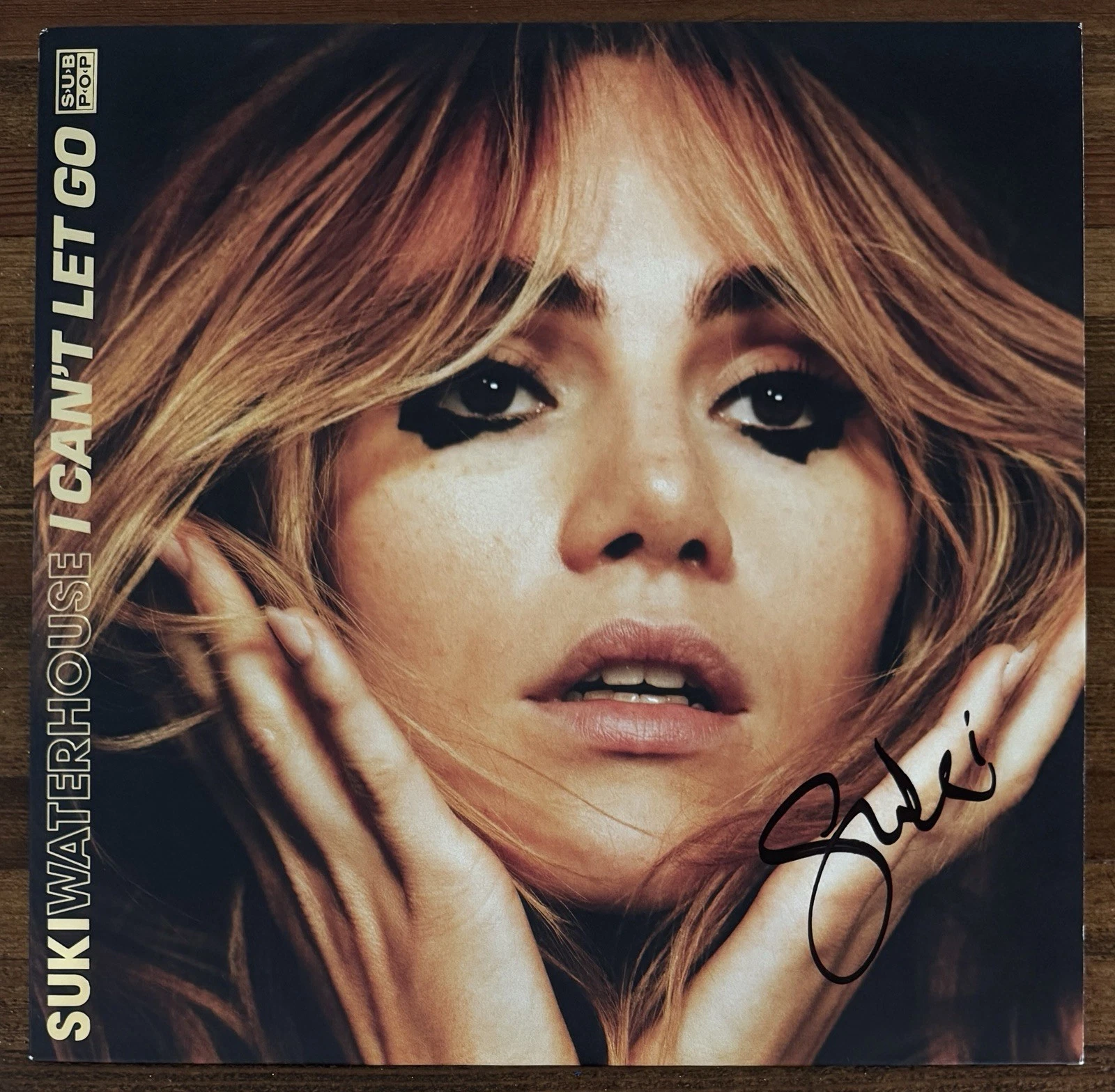 SUKI WATERHOUSE I CAN’T LET GO VINYL SIGNED COVER Beckett BAS COA AUTOGRAPHED