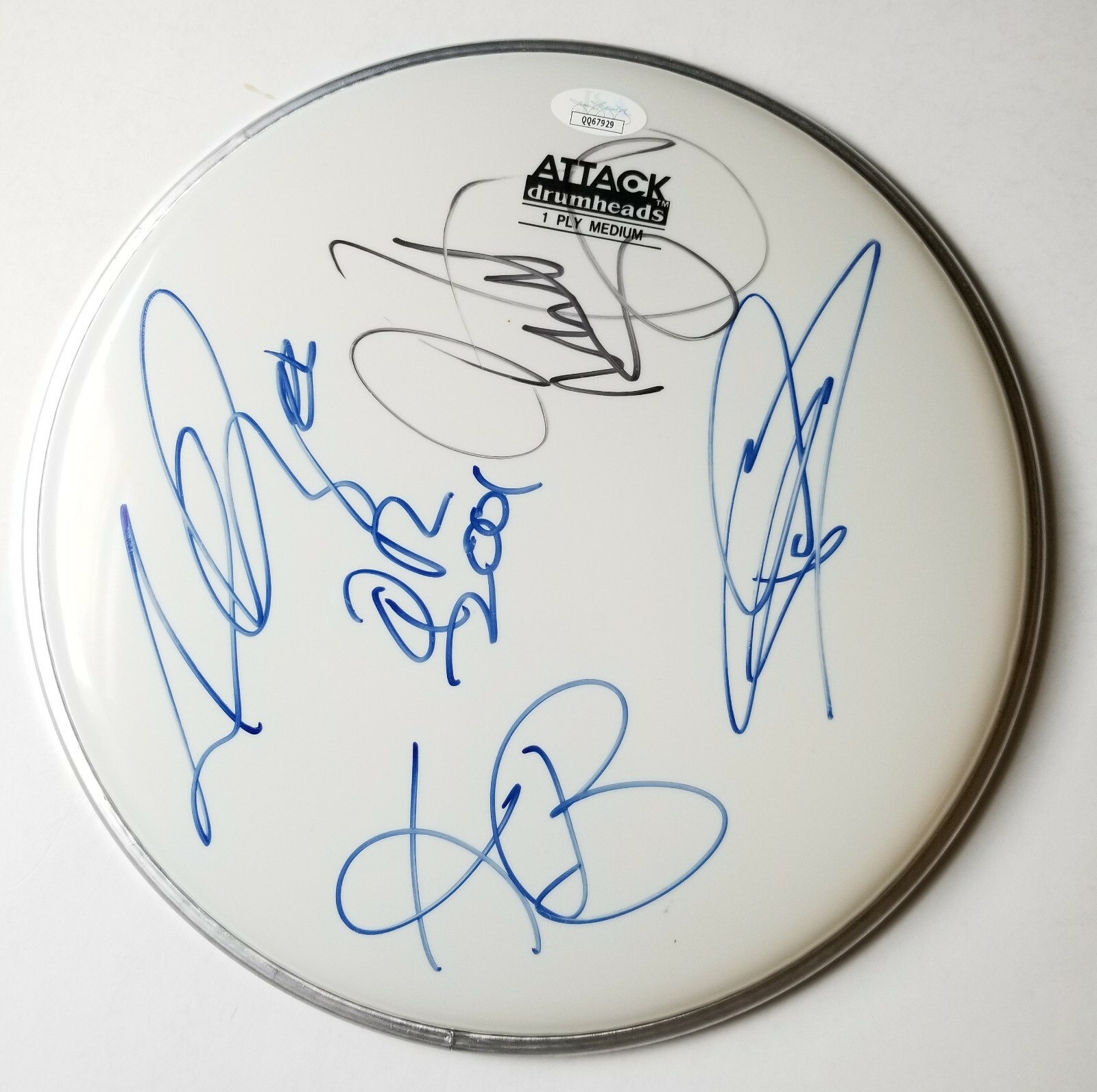 Quiet Riot REAL hand SIGNED 10