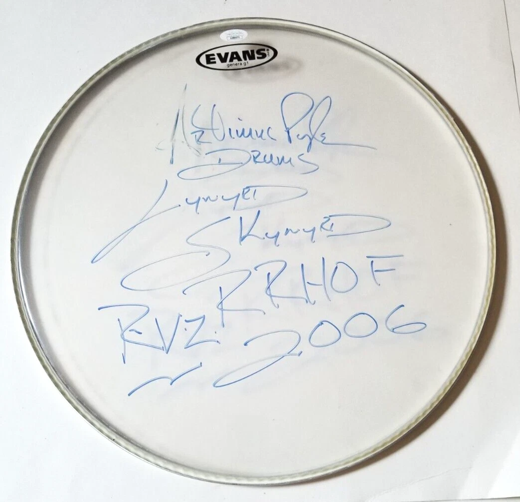 Artimus Pyle Drummer of Lynyrd Skynyrd REAL hand SIGNED 16