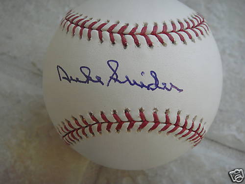 DUKE SNIDER BROOKLYN DODGERS OFFICIAL SIGNED ML BALL