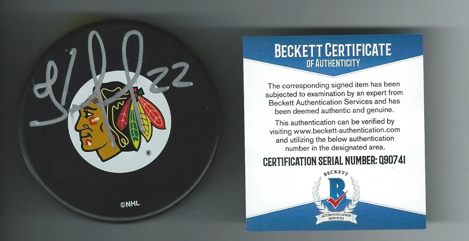 Igor Korolev Signed Chicago Blackhawks Puck Lokomotiv Yaroslavl Beckett COA