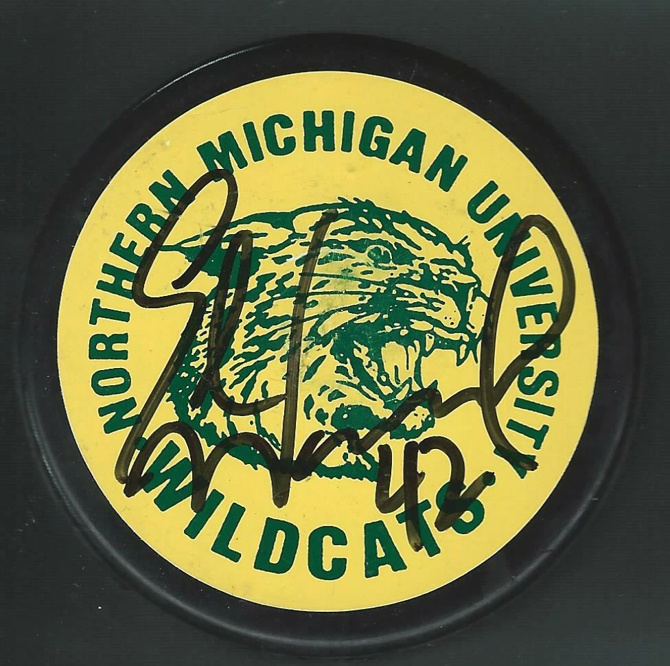 Ed Ward Signed Northern Michigan Wildcats Puck Detroit Atlanta Thrashers Flames