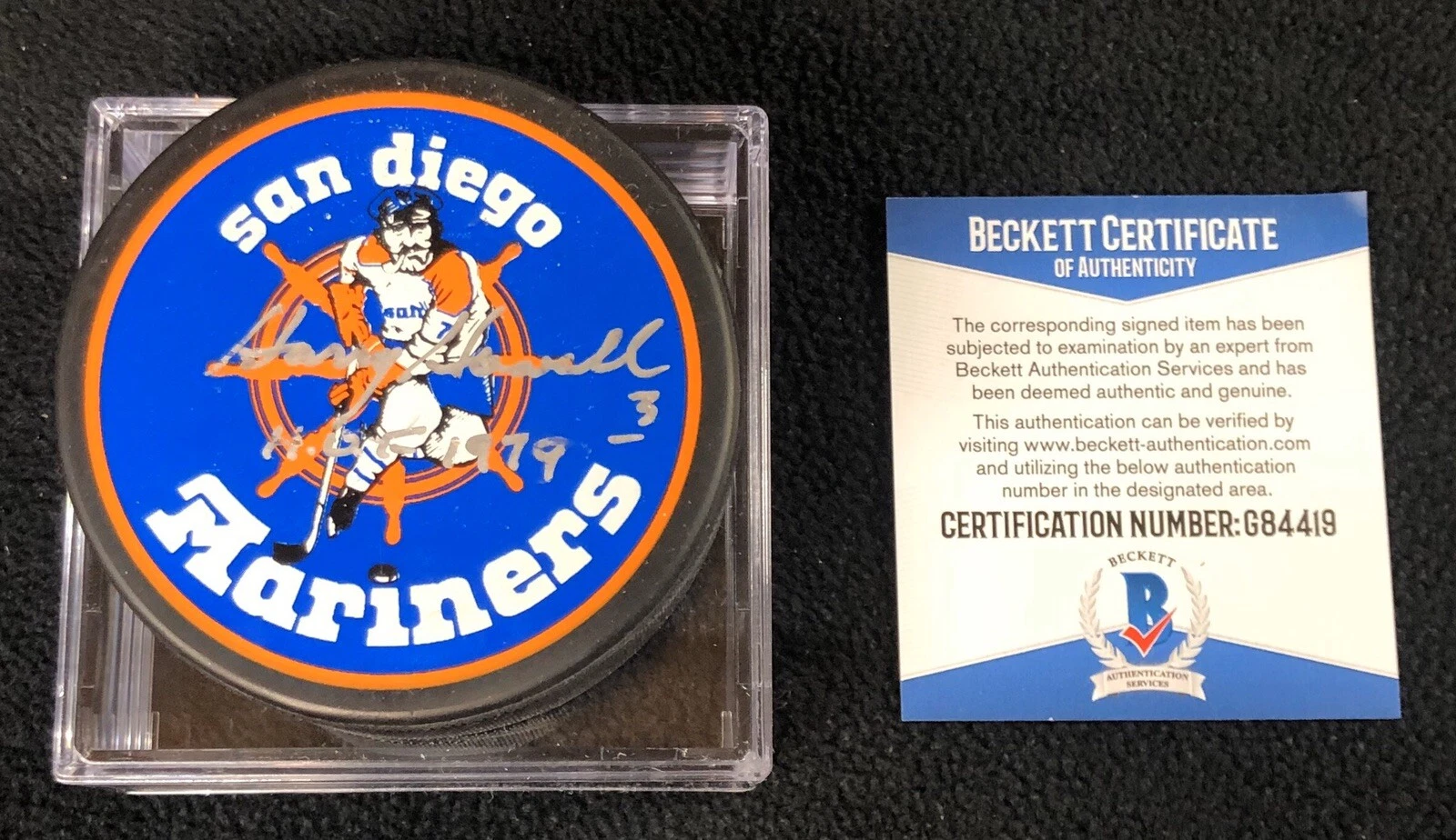 Harry Howell Signed San Diego Mariners WHA Puck Beckett COA New York Rangers