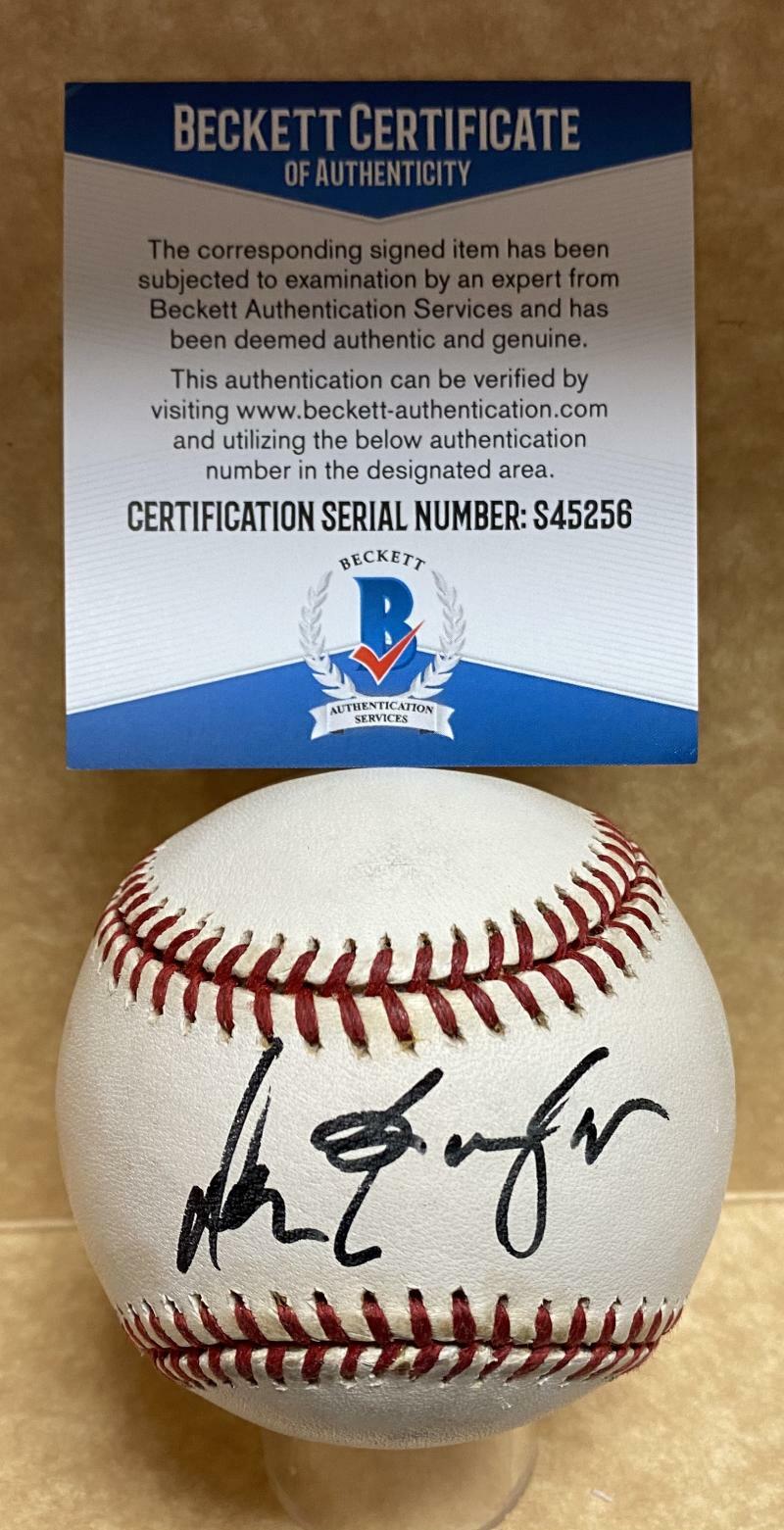DON BAYLOR YANKEES/ORIOLES SIGNED AUTOGRAPHED M.L. BASEBALL BECKETT S45256
