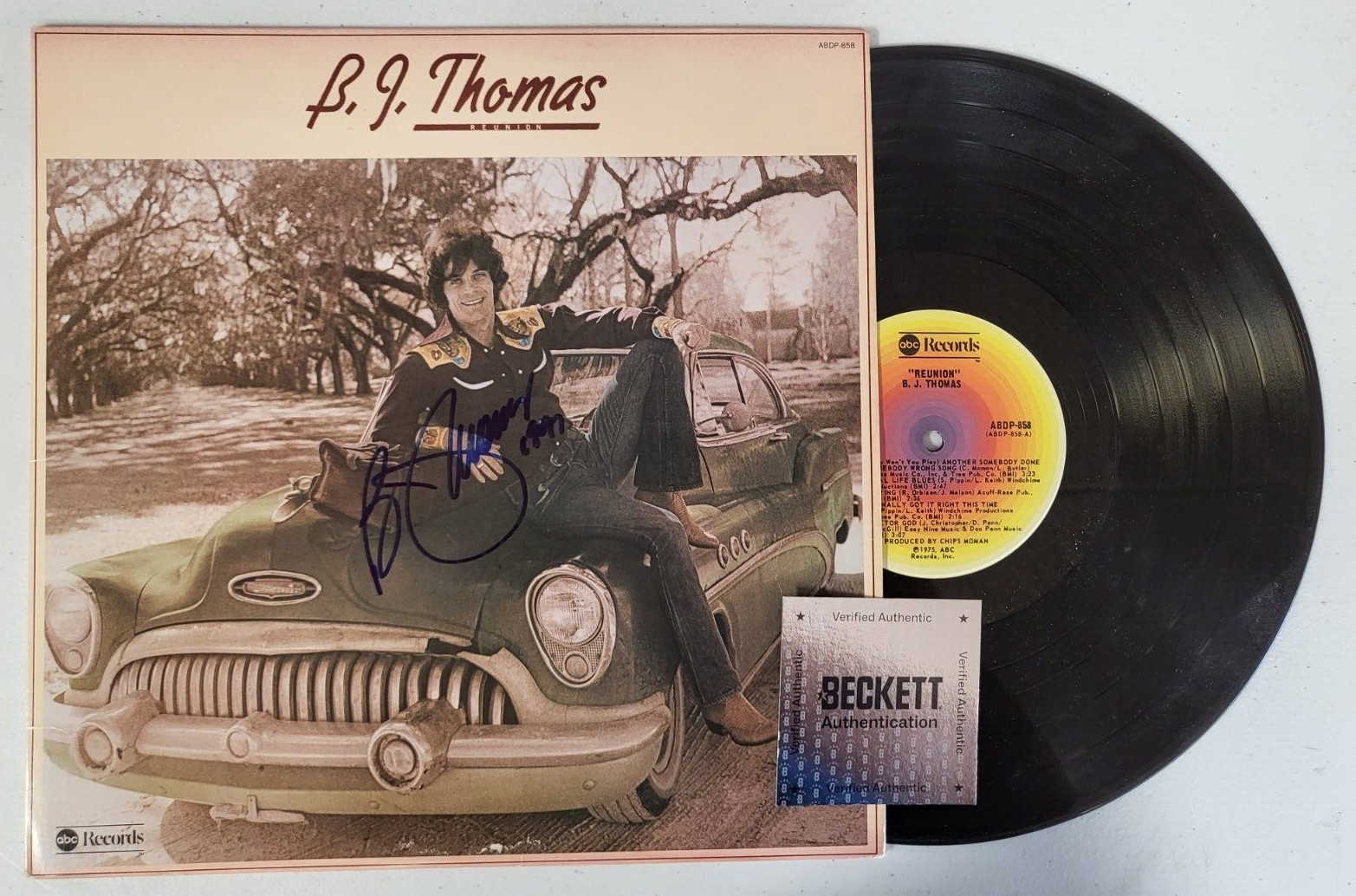 B.J. THOMAS MUSIC STAR SIGNED AUTOGRAPHED RECORD ALBUM BECKETT AUTHENTIC