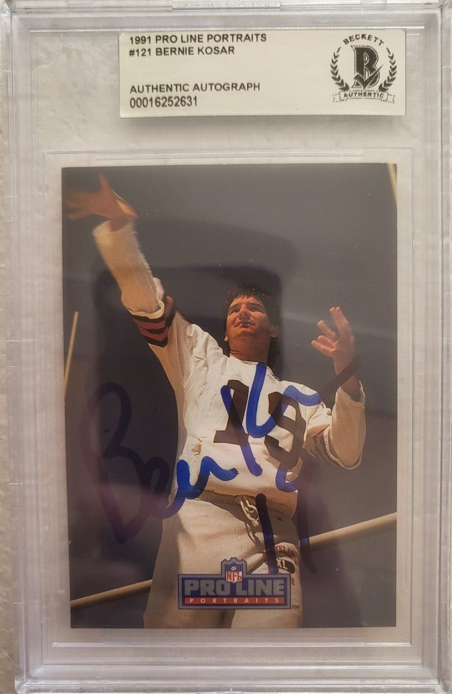 1991 PRO LINE BERNIE KOSAR CLEVELAND BROWNS AUTO SIGNED CARD #121 BECKETT COLLECTIBLE MEMORABILIA