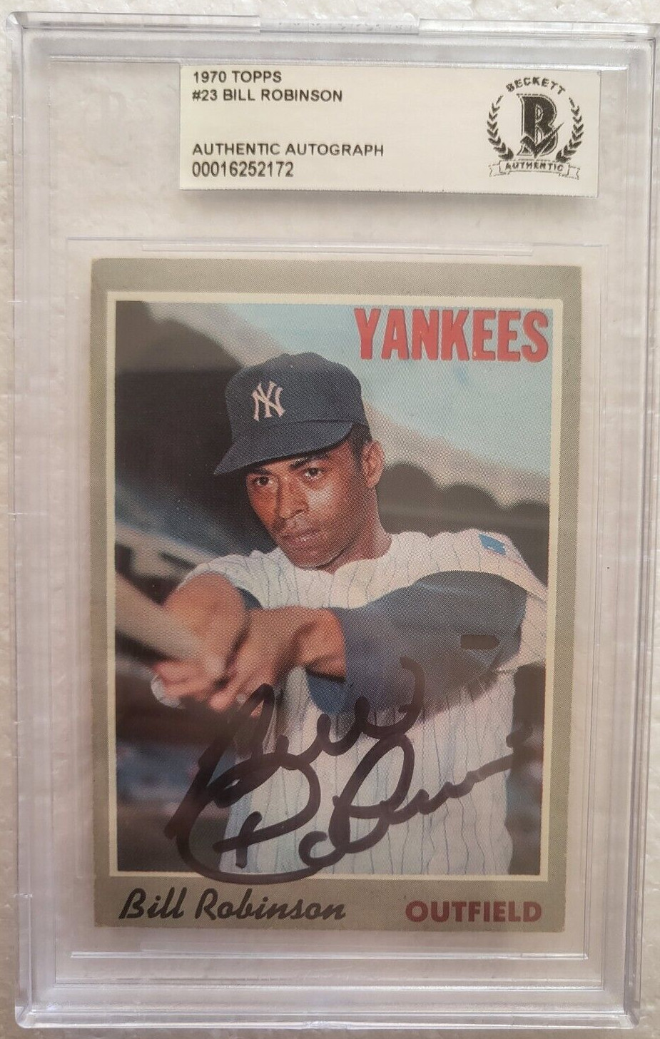 1970 TOPPS BILL ROBINSON NEW YORK YANKEES SIGNED AUTOGRAPHED #23 CARD BECKETT