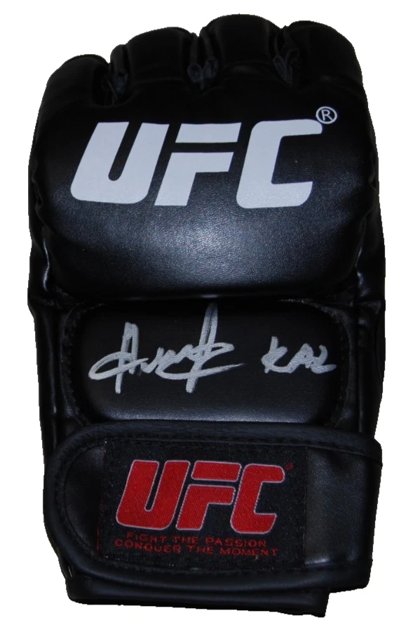 ALIBI IDIRIS signed (UFC) MMA autographed Fighting glove BECKETT BAS BT56302