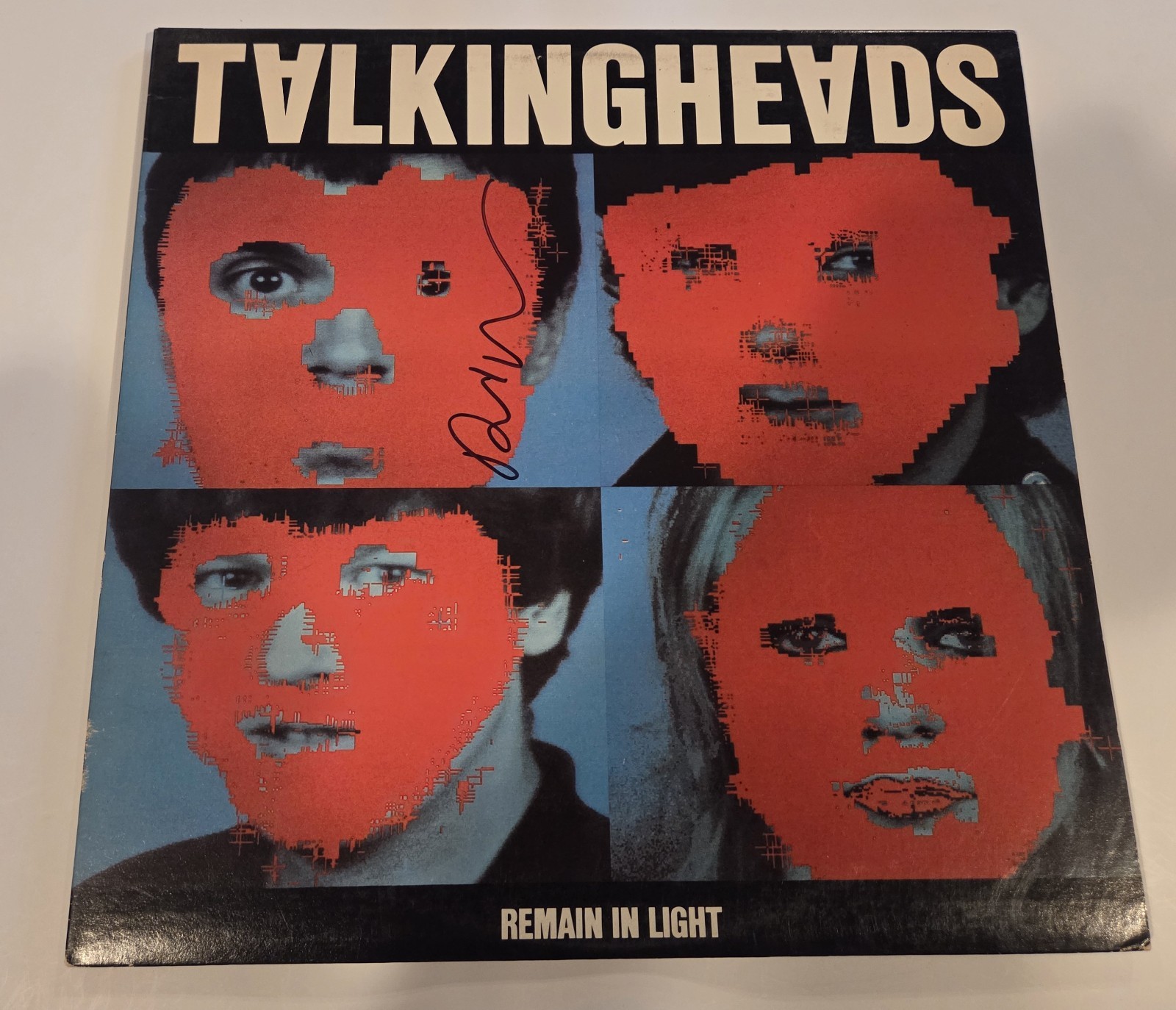 TALKING HEADS DAVID BYRNE signed 