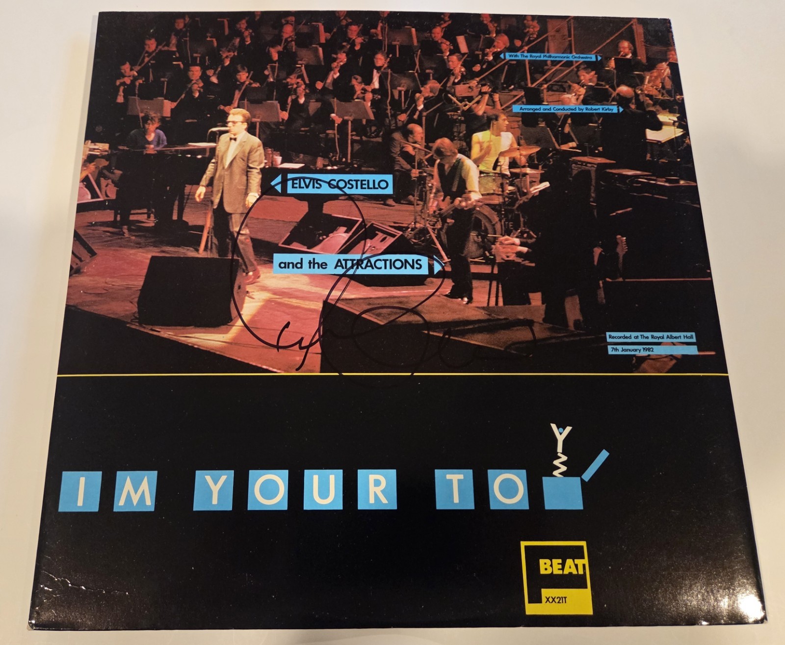 ELVIS COSTELLO signed autographed 