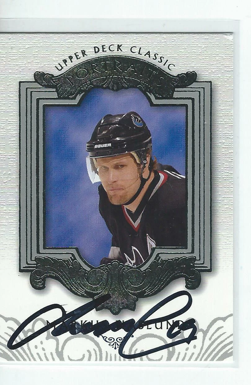 Markus Naslund Signed 2003/04 Upper Deck Classic Portraits Card #95
