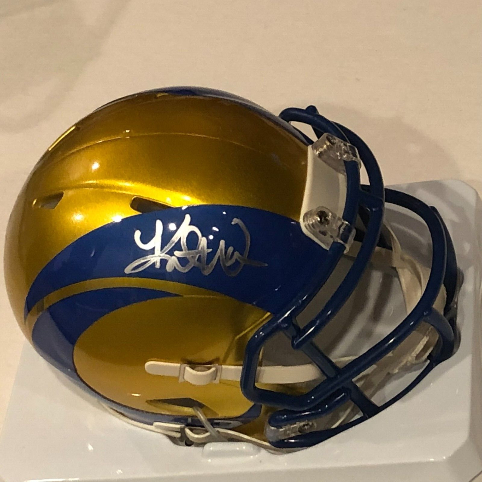KURT WARNER Signed St. Louis RAMS FLASH Mini-helmet Beckett Authenticated BAS