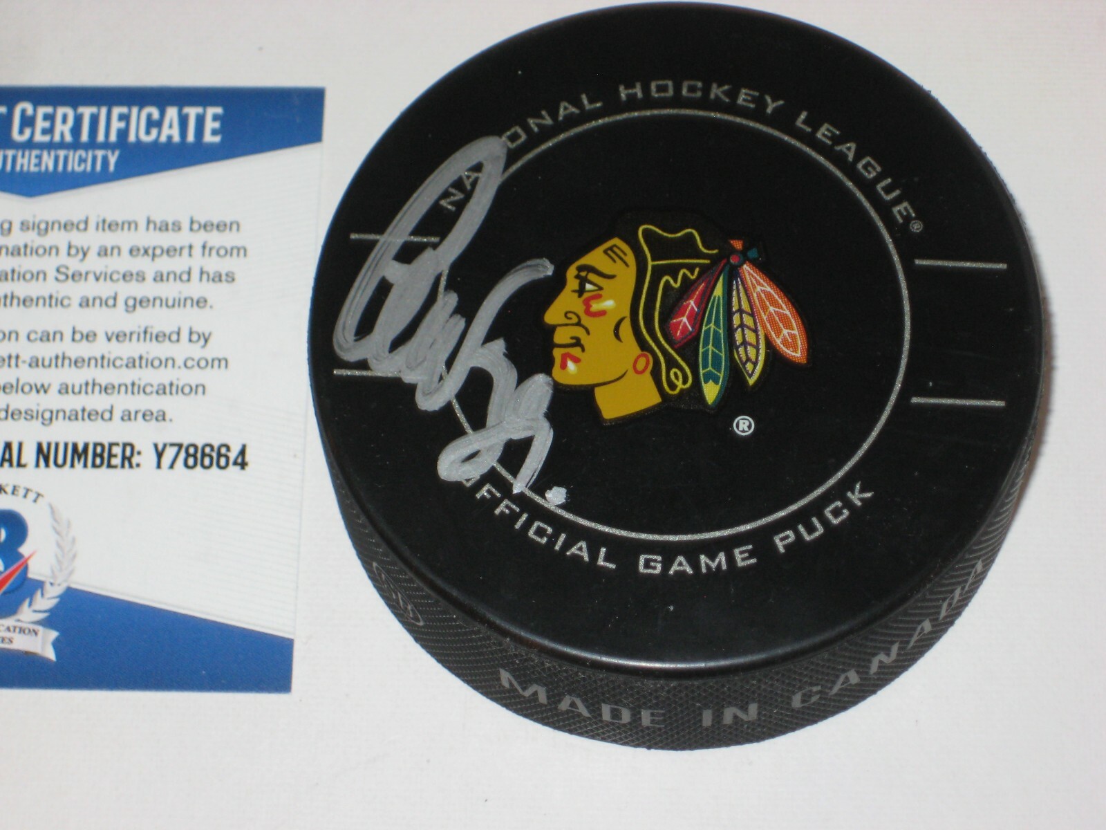 CRISTOBAL HUET Signed Chicago BLACKHAWKS Official GAME Puck w/ Beckett COA
