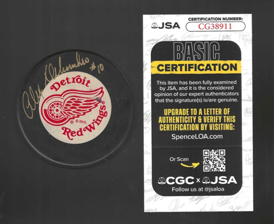 Alex Delvecchio Signed Detroit Red Wings Trench Puck Signed In Gold JSA COA