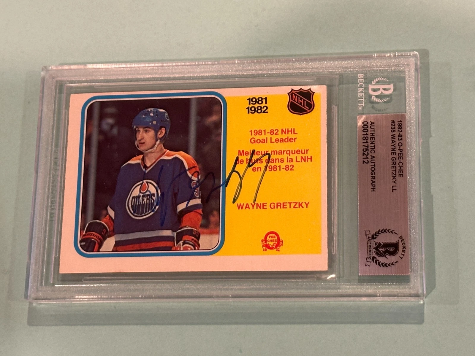 WAYNE GRETZKY SIGNED 1982-83 O-PEE-CHEE GOAL LEADER CARD #235 BECKETT BAS COLLECTIBLE MEMORABILIA