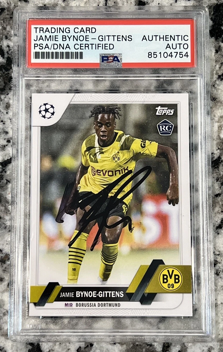 2022-23 Topps UCC Jamie Bynoe-Gittens SIGNED AUTO #43 Dortmund RC PSA/DNA