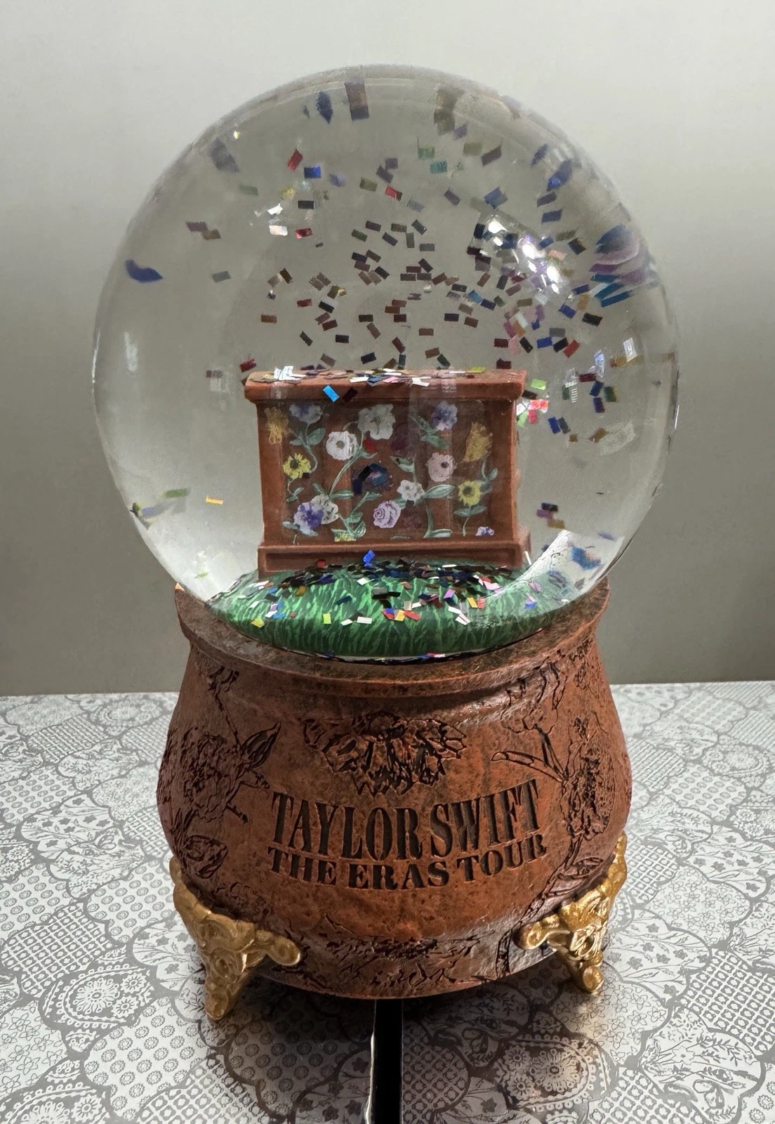 Taylor Swift The Eras Tour Acoustic Piano Snow Globe Snowglobe SHIPS TODAY NEW