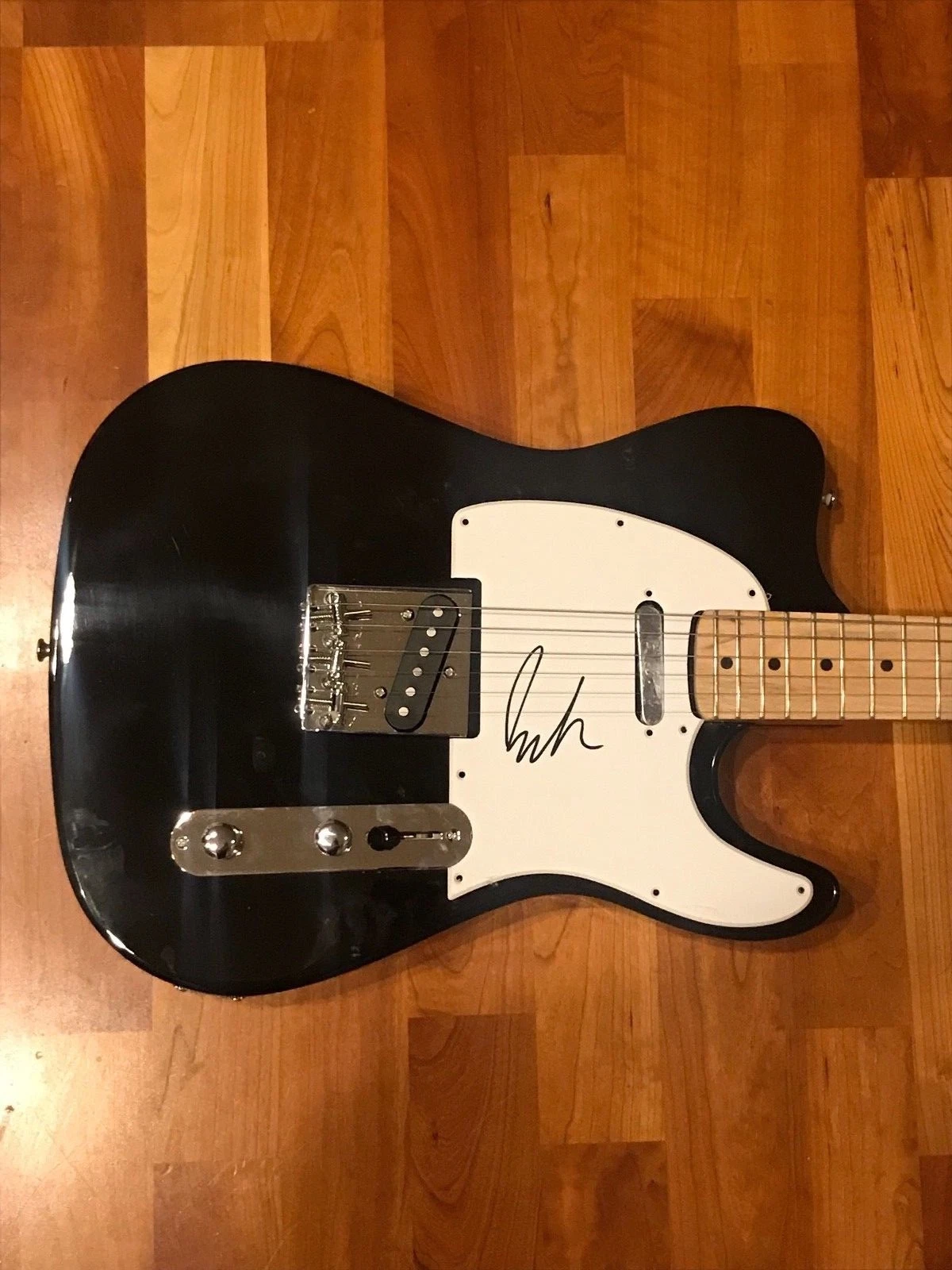 * BECK HANSEN * SIGNED AUTOGRAPHED ELECTRIC GUITAR * LOSER * MORNING PHASE * 1 COLLECTIBLE MEMORABILIA