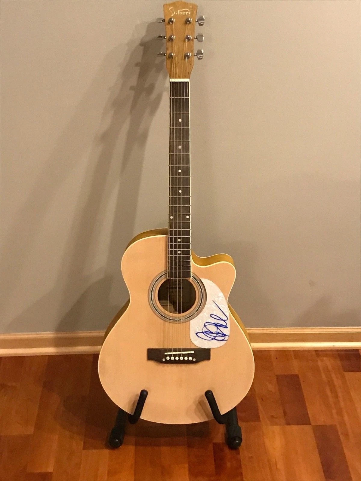 * JUDY COLLINS * signed autographed acoustic guitar * BOTH SIDES NOW * PROOF  1