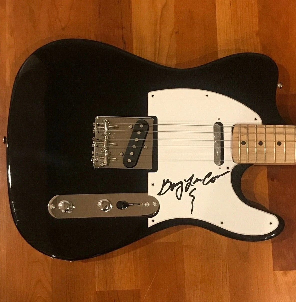 * GARY LEE CONNER * signed autographed electric guitar * SCREAMING TREES * 2