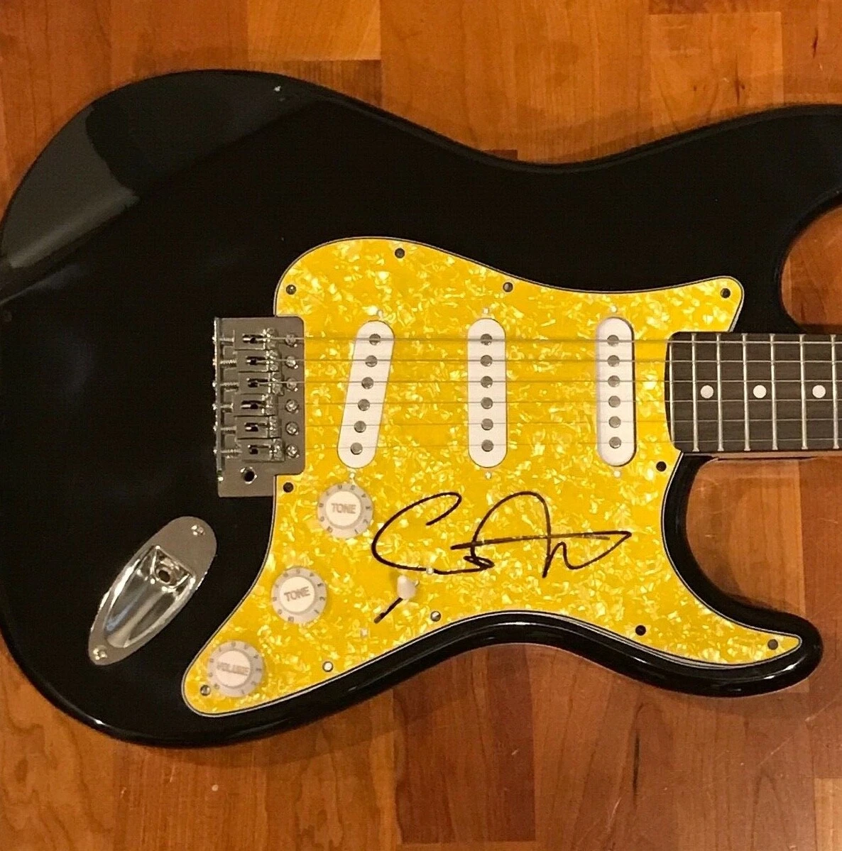 * CARLOS SANTANA * signed autographed electric guitar * WOODSTOCK * SMOOTH * 1