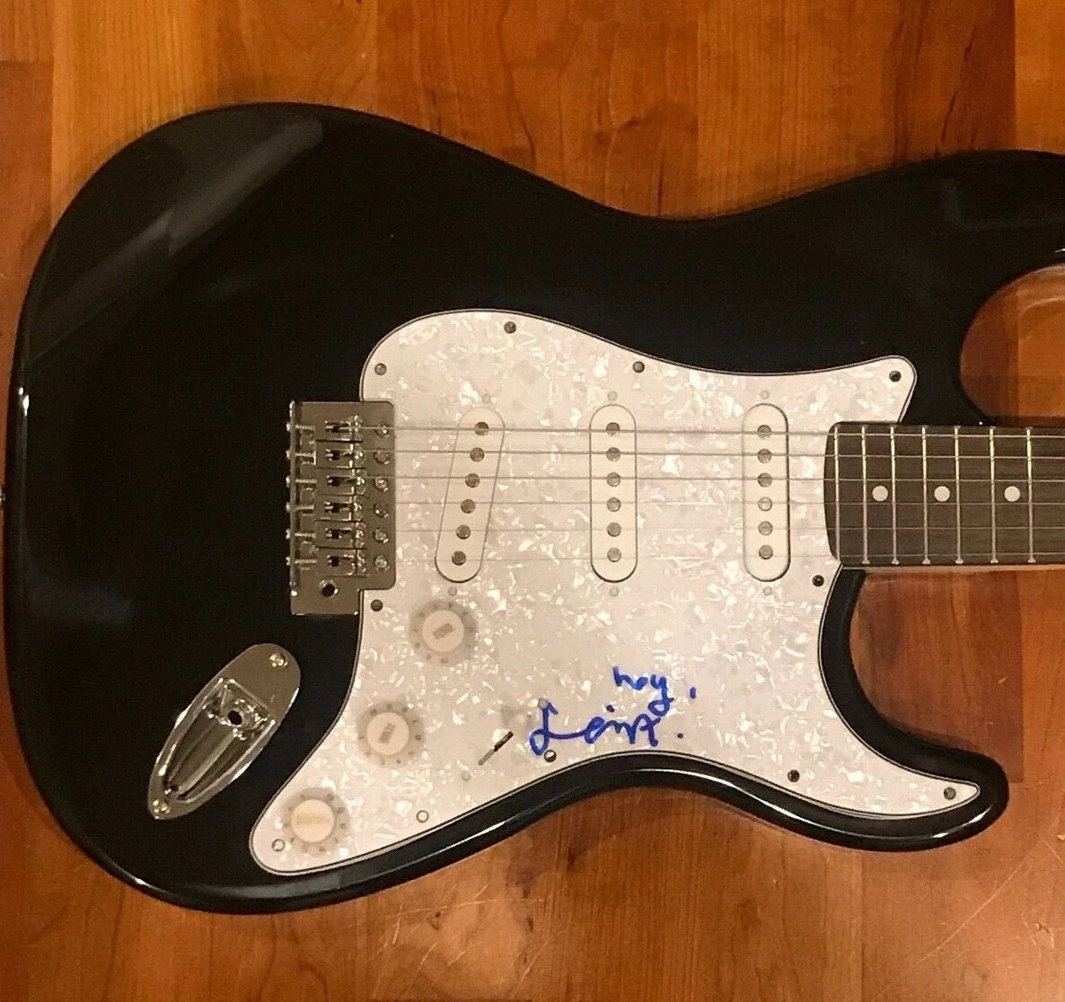 * LESLIE FEIST * signed autographed electric guitar * BROKEN SOCIAL SCENE * 1