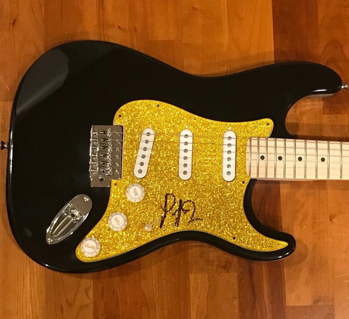 * PETER HOOK * signed autographed electric guitar * NEW ORDER * JOY DIVISION * 2
