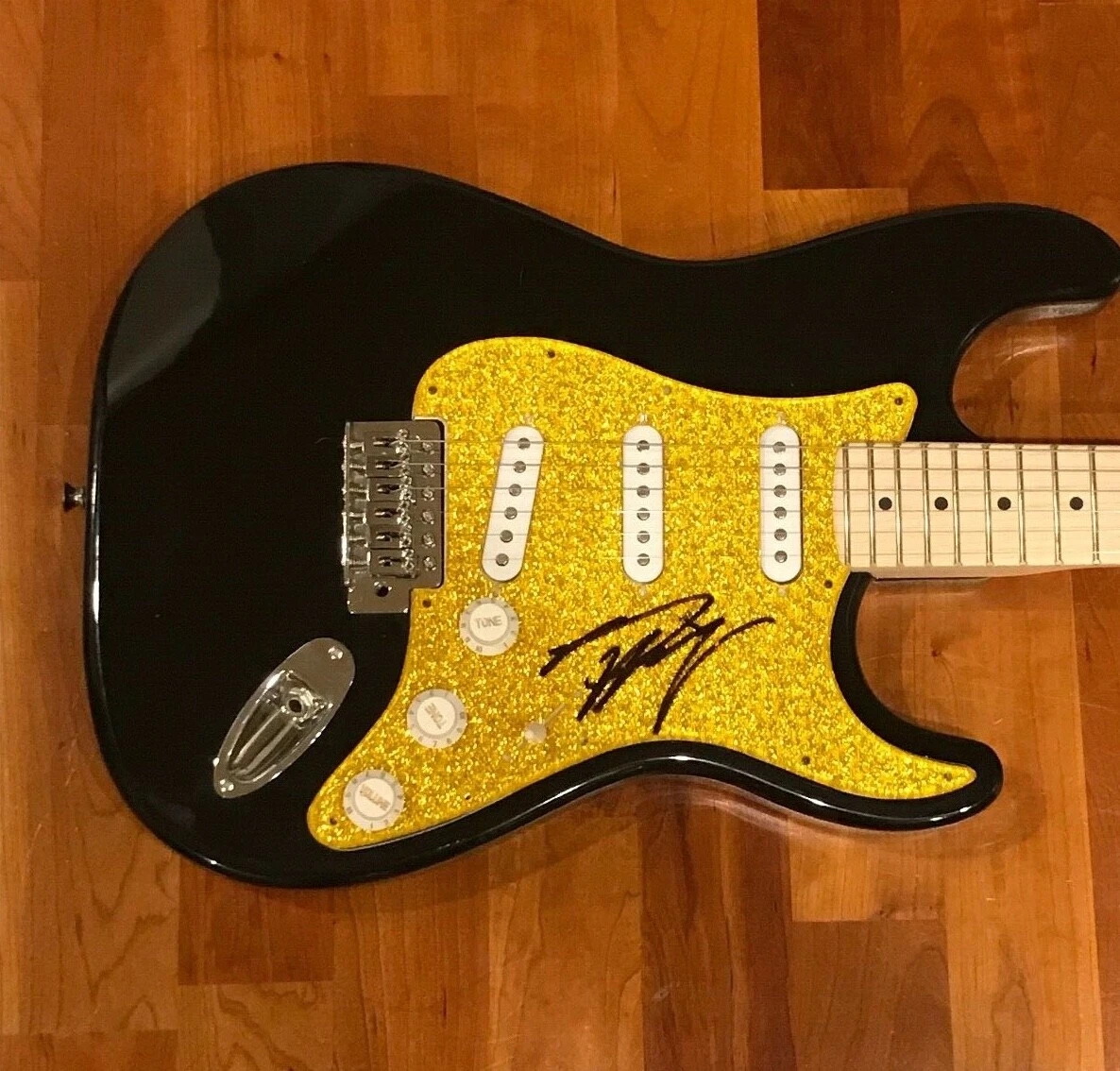 * TOM KEIFER * signed autographed electric guitar * CINDERELLA BAND * 3